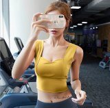 Quakeproof Sports Bra Women Running Fitness Crop Top Wide Shoulder Strap Workout Quick-Dry Tank Top Sexy Yoga Bra The girl