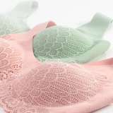 Female Underwear Bra Seamless Bra No Trace Sports Vest Lace Back Vest Wireless Brassiere Contour Sexy Breathable Plus Size bras