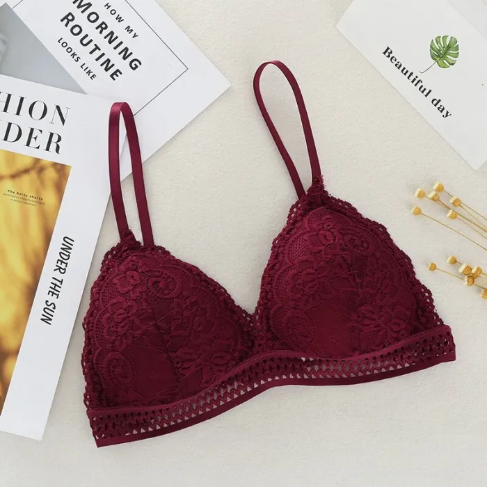 Sexy Lace Bra Seamless Wireless With Pads Thin Underwear Black/White Deep V Sexy Lingerie Soft Bras For Women Brallete