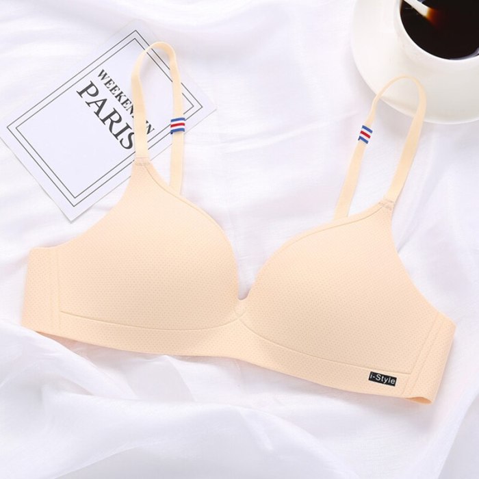 FINETOO Summer Breathable Bra Women 3/4 Cup Bras Sexy Ultra-thin Underwear Soft Wireless Bra A B Cup Brassiere Female Lingerie