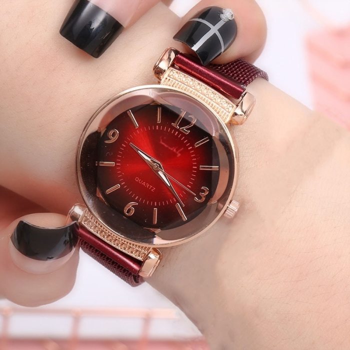 Luxury Fashion Women Watch Geometric Roman Numeral Quartz Ladies watch  Magnet Buckle Mesh Strap Wrist Watch