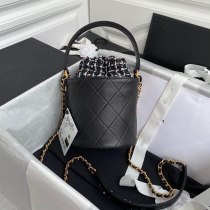 2020 handbags Famous brand luxury designer real Leather Lady bag size:17.13.13cm