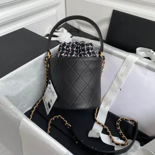 2020 handbags Famous brand luxury designer real Leather Lady bag size:17.13.13cm