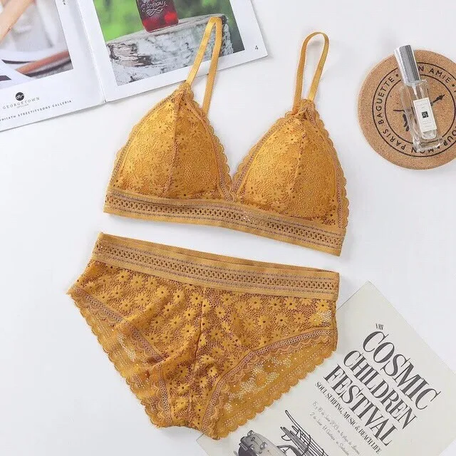 French women's lace sexy lace bra seamless deep V lace thin wireless bra triangle cup underwear sexy female underwear soft bra