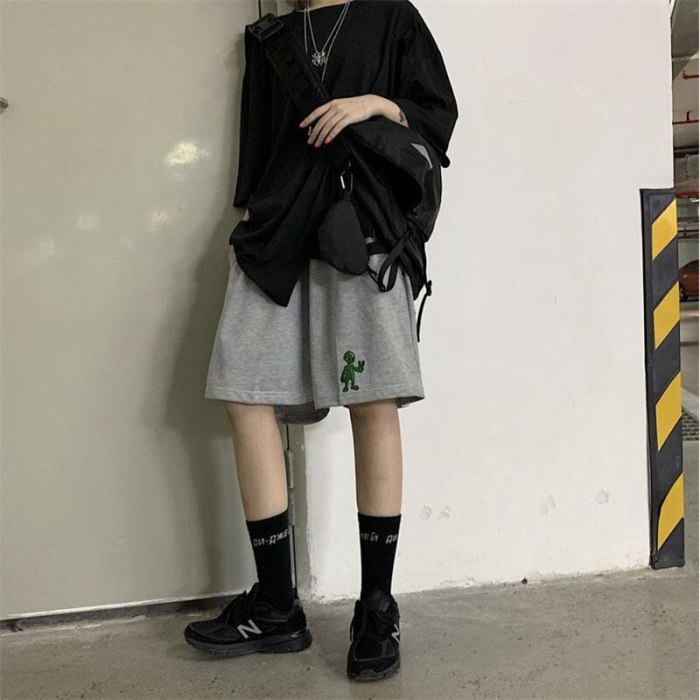 Korean Style Aliens Harajuku Casual Loose Straight Jogger Bike Shorts Female High Waist Summer Sports Running Vintage Hotpants