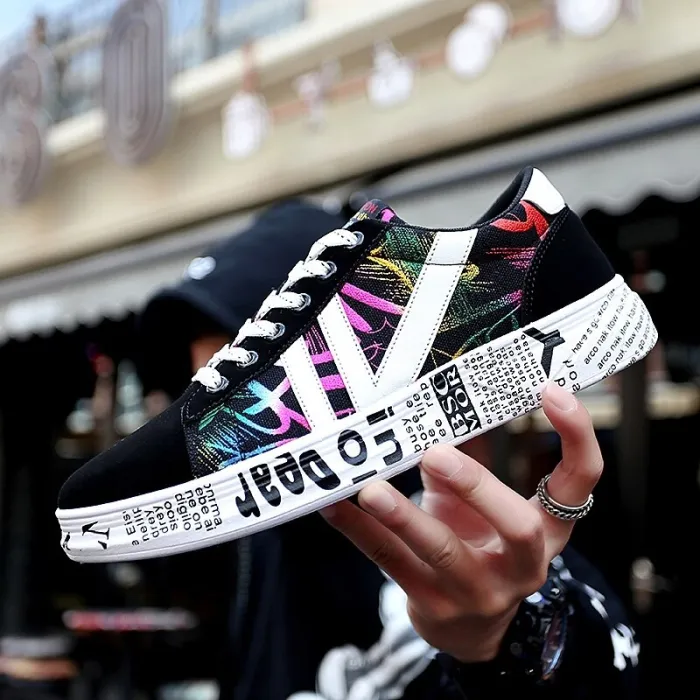 Rainbow Canvas  Shoes New Fashion Shoes Leisure Board Shoes Retro Wild Low-top Breathable Casual Shoes  Men Fashion Shoes