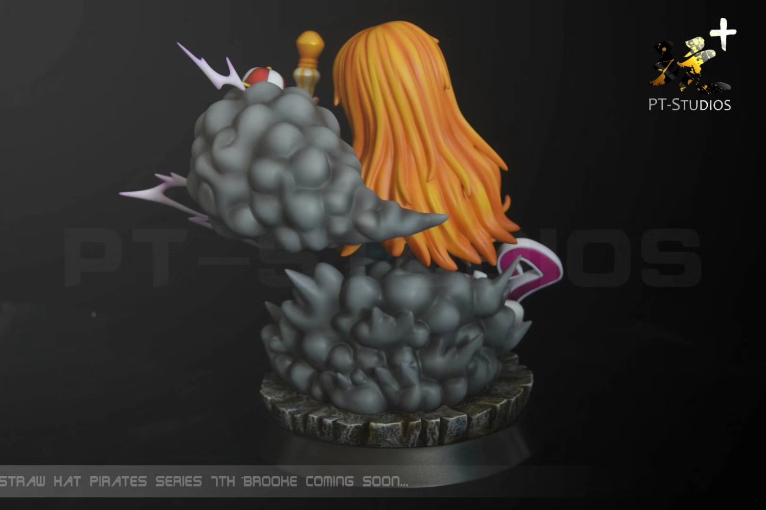 statue nami