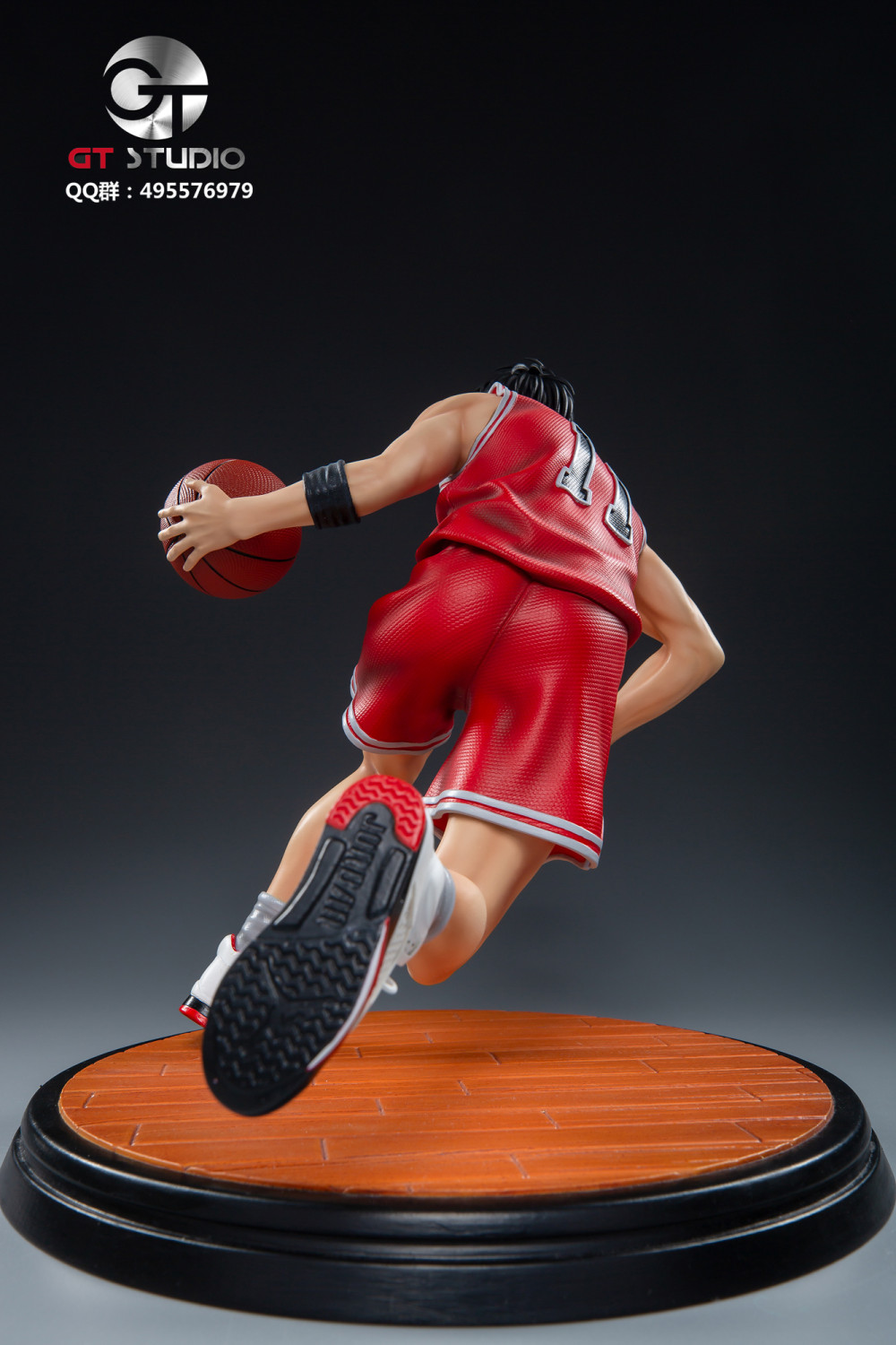 slam dunk resin statue
