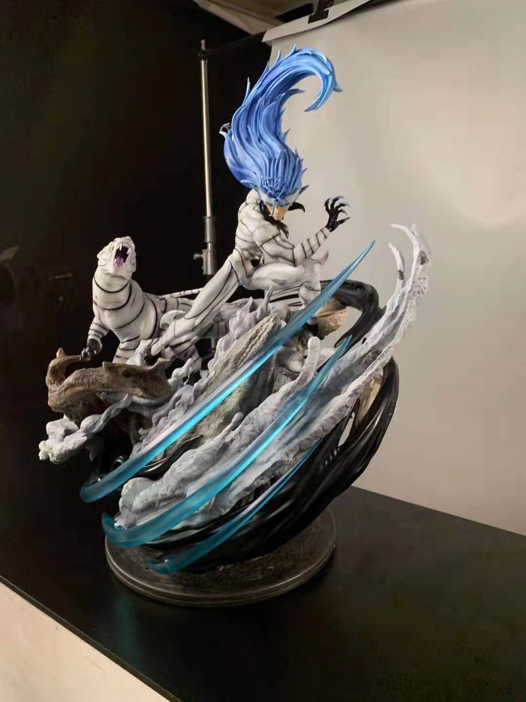 bleach resin statue
