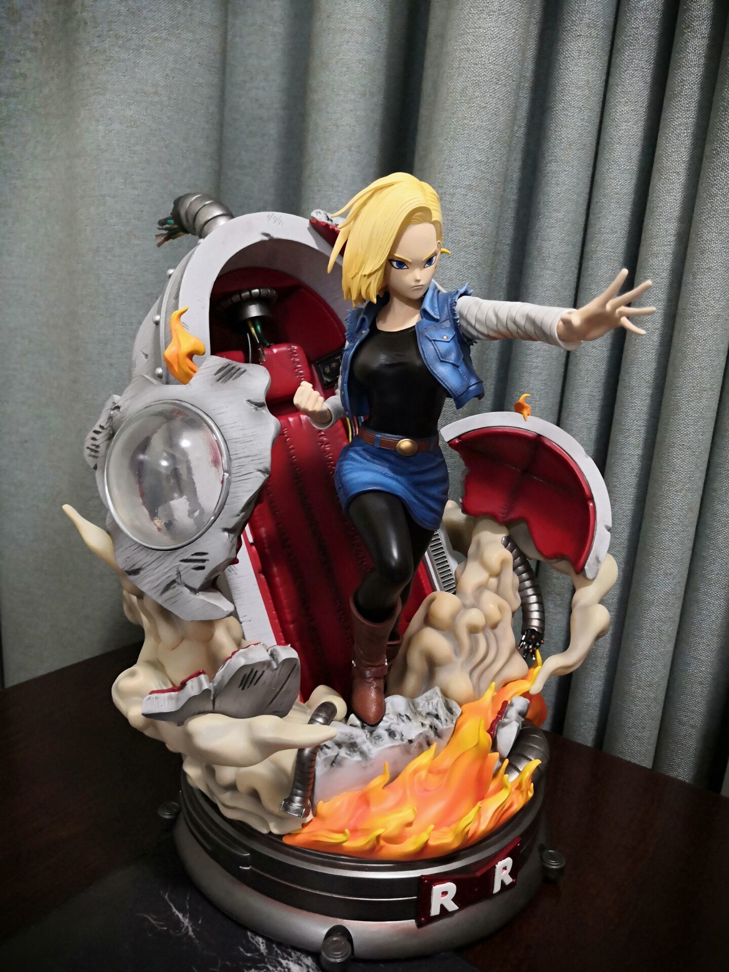 Dragon Ball ONE LIFETIME #6 Android X Statue - Super Hero Kingdom