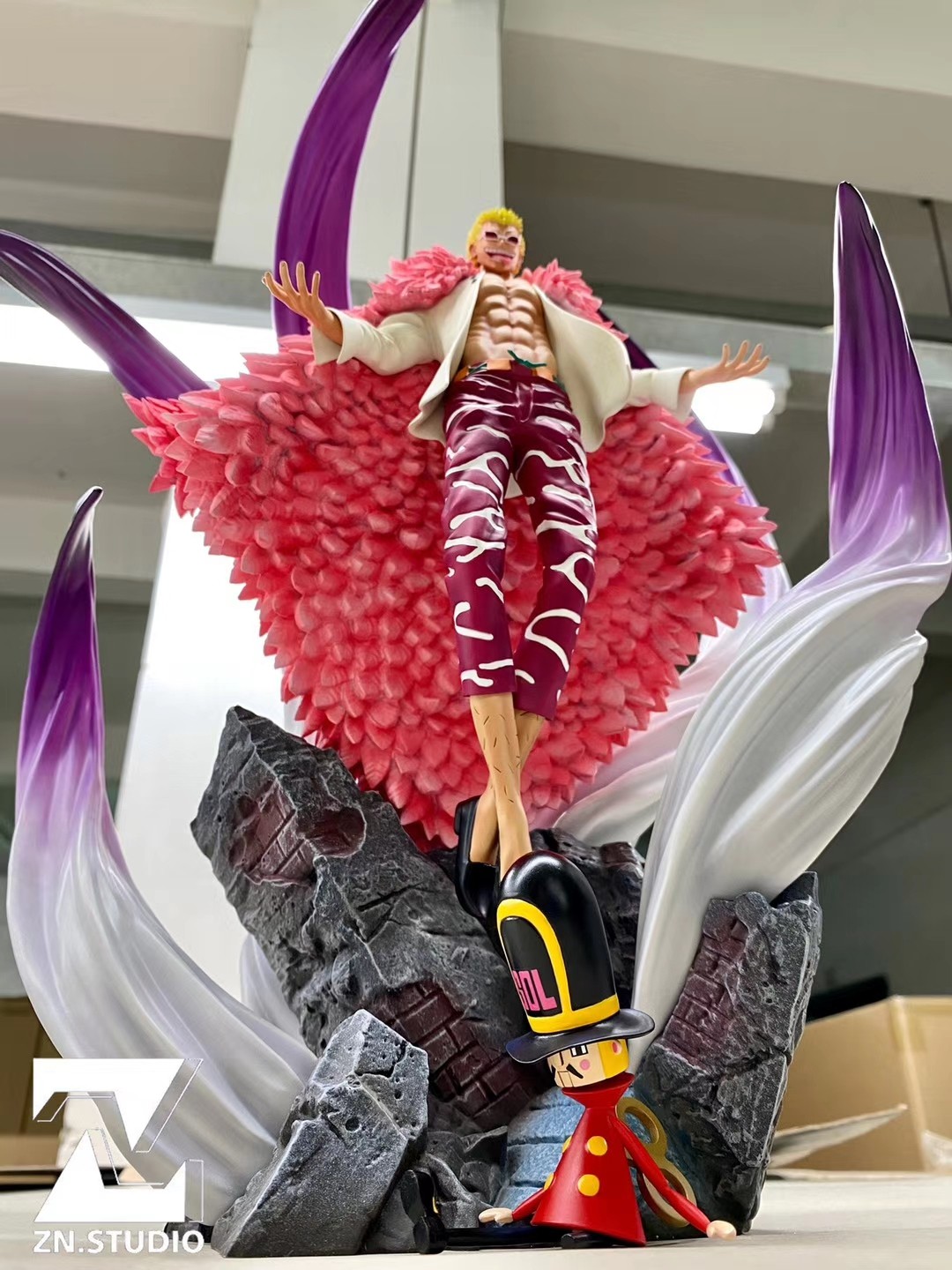 doflamingo resin statue